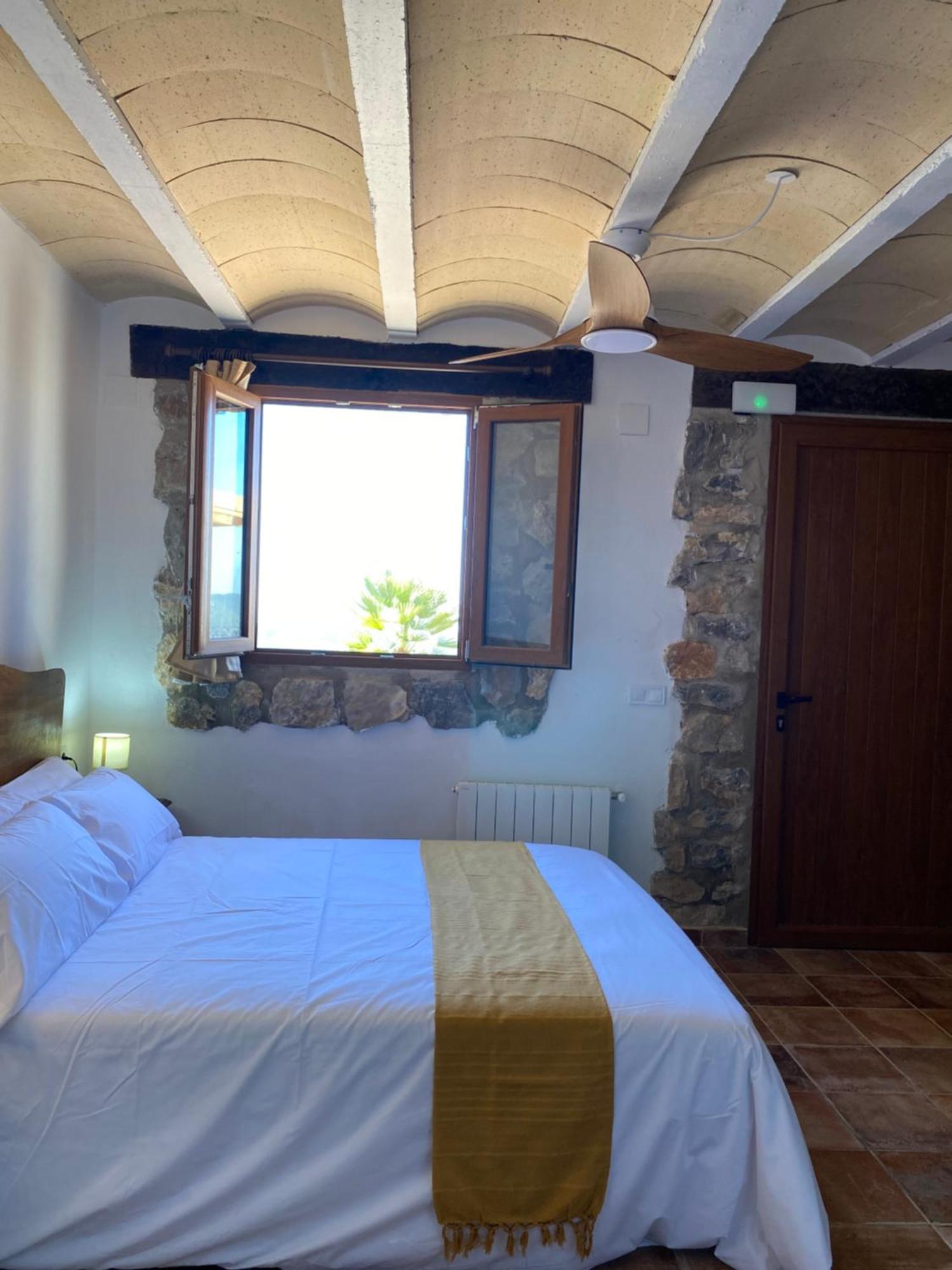 La Cueva De Miravet - Villa De Lujo En La Cima De La Montana Con Vistas Al Mar Cabanes  Eksteriør bilde